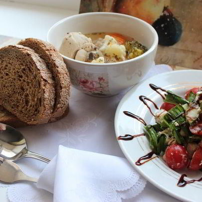 Суп из черемши на курином бульоне