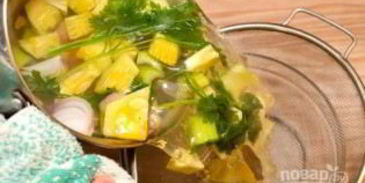 суп на овощном бульоне