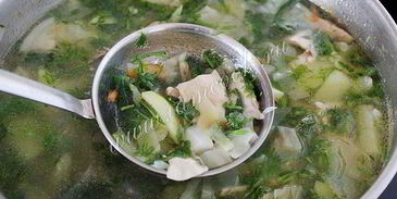 суп с крапивой на курином бульоне