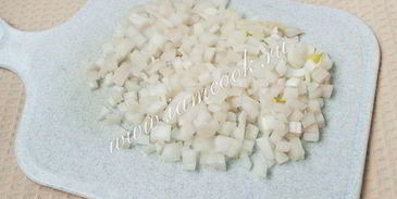 зеленый борщ со щавелем на мясном бульоне