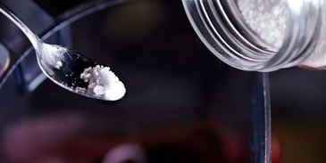 свекольный гаспачо с козьим сыром