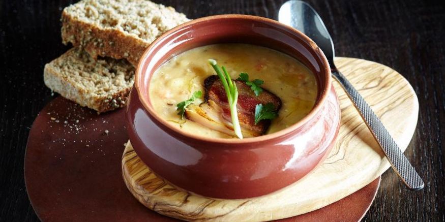 Рецепт горохового супа с копченой свиной щекой