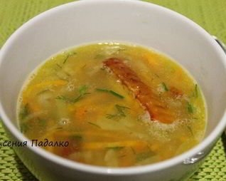 Гороховый суп с копчеными крылышками