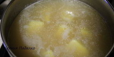 гороховый суп с копчеными крылышками