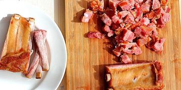 гороховый суп с копчеными ребрышками