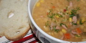 гороховый суп с сосисками и сладкой кукурузой