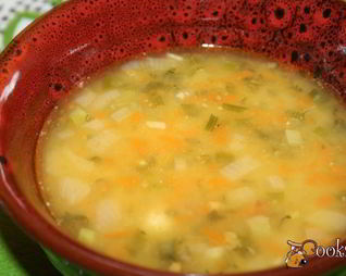 Густой гороховый суп с куриной грудкой и чорризо