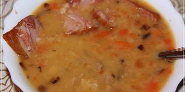 суп гороховый с рулькой поросячьей