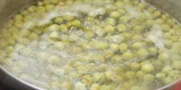 суп из копченой рыбы с горохом