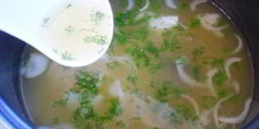 вегетарианский гороховый суп в мультиварке