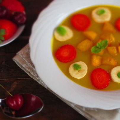 Фруктово-ягодный холодный суп