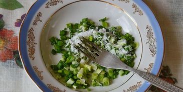 холодник из щавеля на кефире