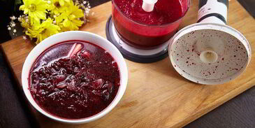 холодный крем-суп из свеклы