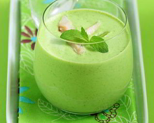 Холодный суп из сельдерея с яблоками