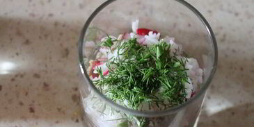 холодный суп окрошка