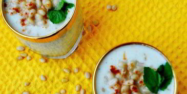 холодный суп-пюре из кольраби с яблоками и кедровыми орешками