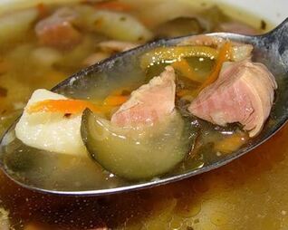 Кисломолочный холодник с копченостями