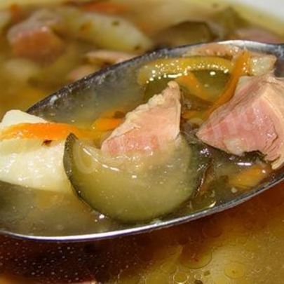 Кисломолочный холодник с копченостями