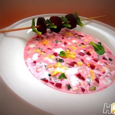 Летний холодный суп со свеклой