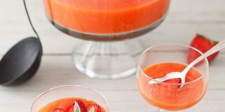 Рецепт клубничного супа с мятой