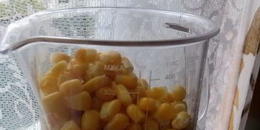 крем-суп с красной чечевицей и кукурузой