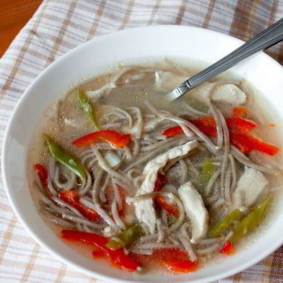 Куриный суп с гречневой лапшой