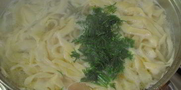 куриный суп с грибами и домашней пастой