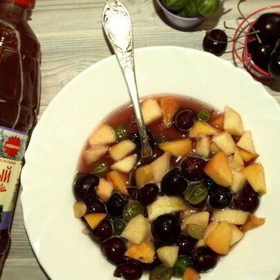 Фруктово-ягодная окрошка