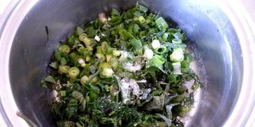 летняя окрошка с репой и пирожками с мясом