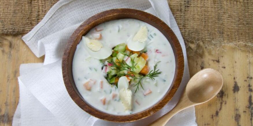 Рецепт окрошки на кефире с редисом и морковью