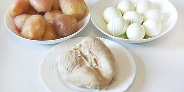 окрошка на сыворотке с куриной грудкой