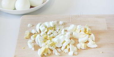 окрошка на сыворотке с куриной грудкой