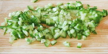 окрошка на сыворотке с куриной грудкой