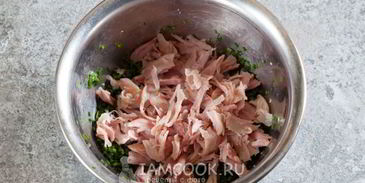 окрошка с копченой курицей