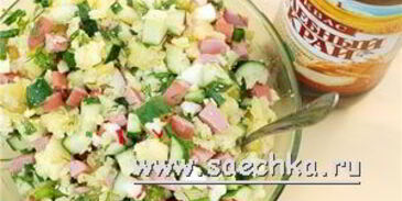 окрошка с копчеными сосисками