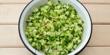 окрошка с крабовыми палочками