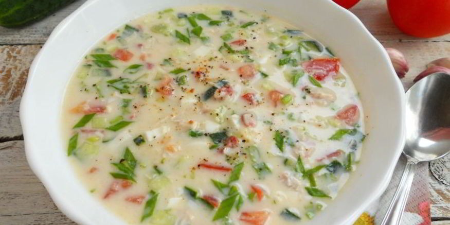 Рецепт окрошки с курицей и помидорами