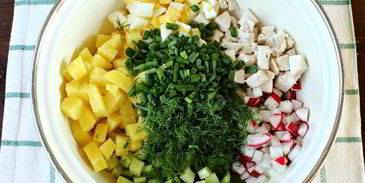 окрошка с курицей на квасе