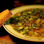 Рецепт Окрошки с ревенем, морковью и редисом