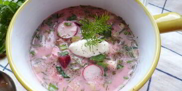 окрошка со свеклой и курицей