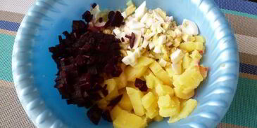 окрошка со свеклой и мацони