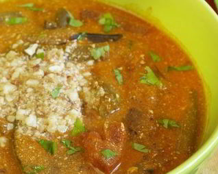 Овощной суп с орехами