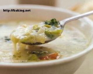 Овощной суп с сыром грюйер