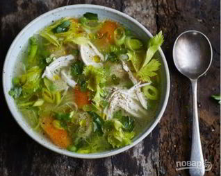 Суп овощной на курином бульоне