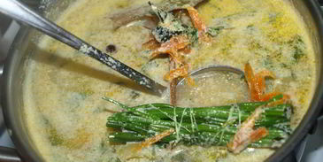 суп овощной с пельменями