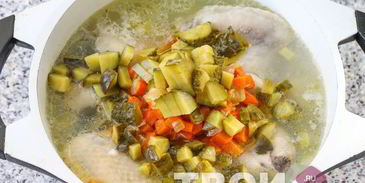 рассольник на курином бульоне