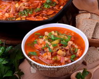 Рассольник с копченостями