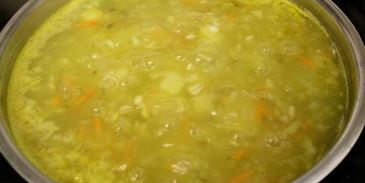 рассольник с курицей и перловкой