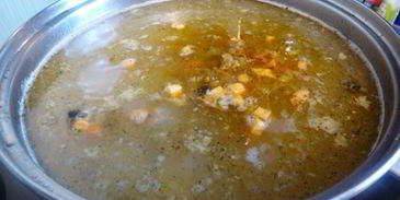 рассольник с перловкой