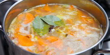 рассольник с рыбой и перловой крупой